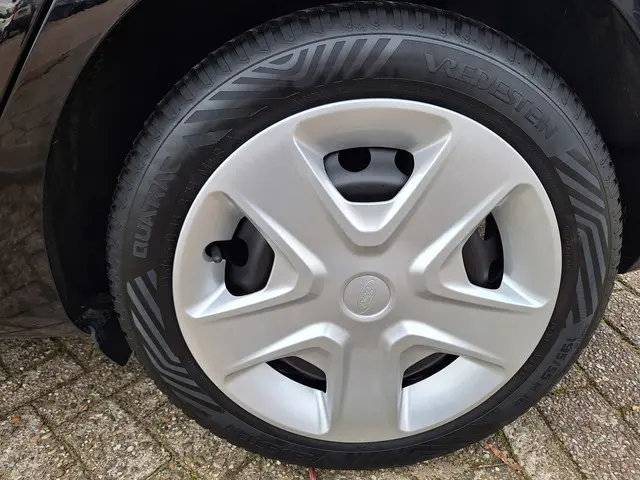 Ford Fiesta 1.1 Trend 2018 Benzine 9