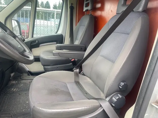 Citroën Jumper 30 2.2 HDI L2H2 Ec. 2013 Diesel 12