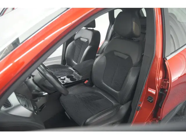 Renault Kadjar TCe 140 Black Edition 2021 Benzine 31