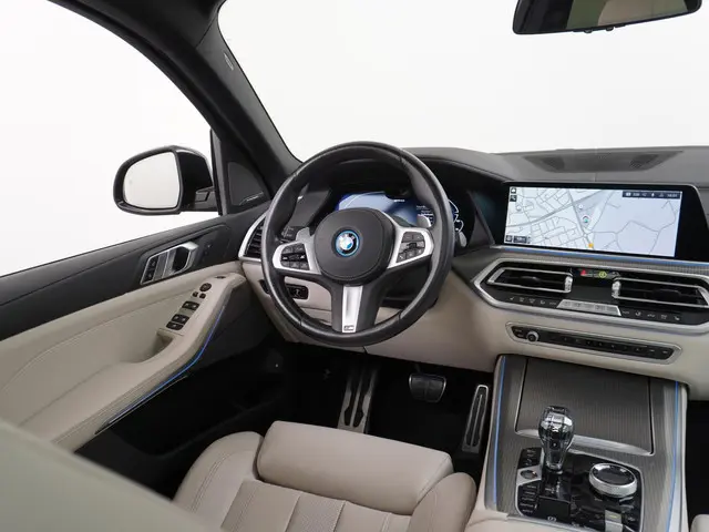 BMW X5 xDrive45e High Executive 2022 Hybride Benzine 28