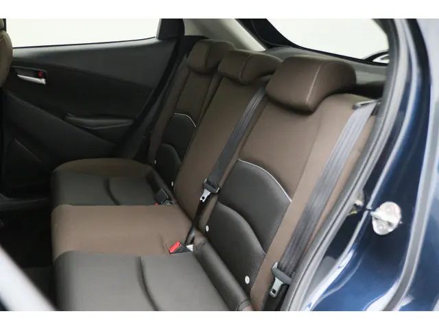 Mazda 2 1.5 Skyactiv-G Comfort 2021 Benzine 12