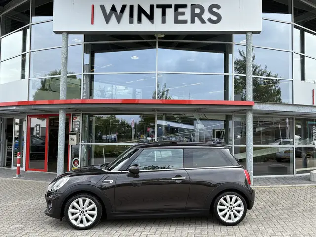 MINI Cooper Mini 1.5 Chili Business 2015 Benzine 2