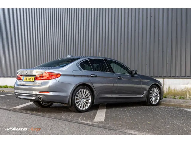 BMW 5 Serie 520d High Executive 2018 Diesel 15