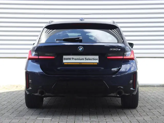BMW 3 Serie Touring 330e 2025 Hybride Benzine 4