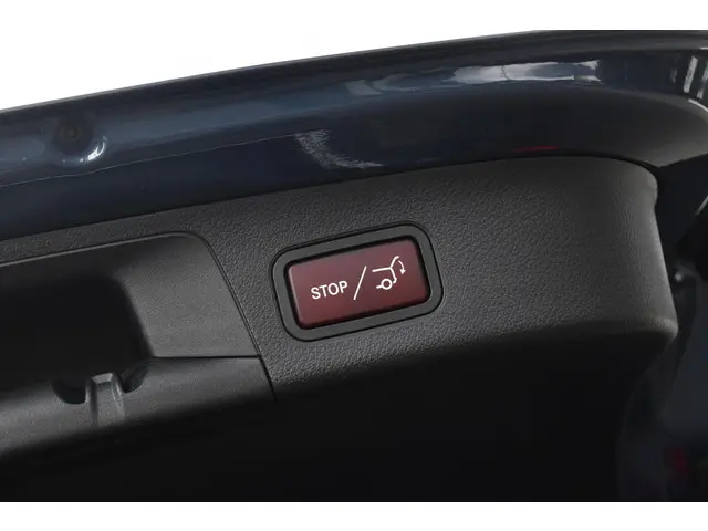 Mercedes-Benz GLA 250 e AMG Line 2022 Hybride Benzine 5
