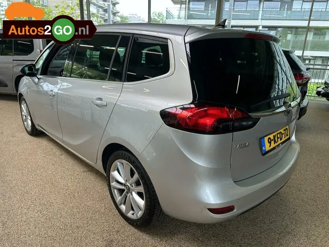 Opel Zafira Tourer 1.4 Cosmo 2013 Benzine 2