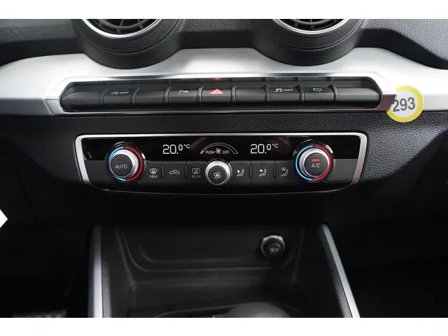 Audi Q2 35 TFSI epic 2020 Benzine 32