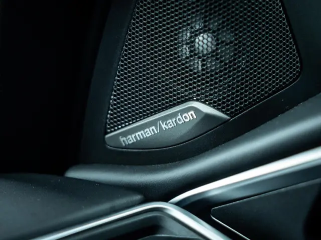 BMW M4 4-serie Cabrio xDrive Competition 2023 Benzine 28