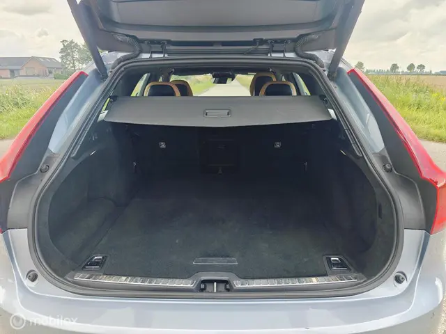 Volvo V90 2.0 T5 prachtige auto 2017 Benzine 31