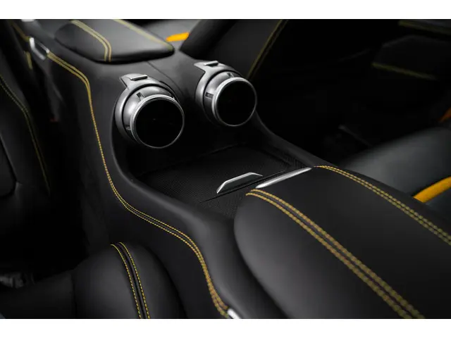 Ferrari GTC4Lusso 6.3 V12 2016 Benzine 10