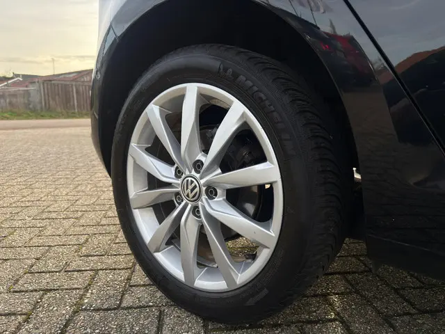 Volkswagen Golf 1.2 TSI Comfortline 2013 Benzine 33