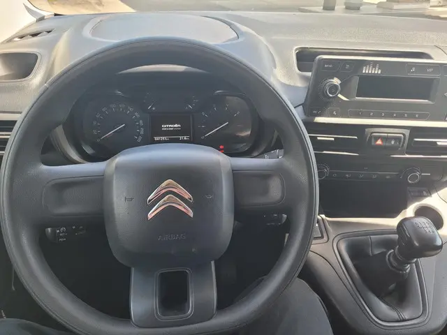 Citroën Berlingo 1.2 PureTech Control 2020 Benzine 24