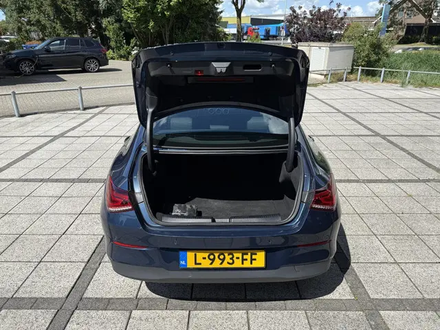 Mercedes-Benz CLA 180 Aut. Business Sol. 2021 Benzine 14