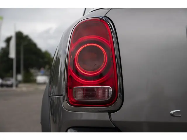 MINI Countryman 1.5 Cooper Chili 2017 Benzine 28