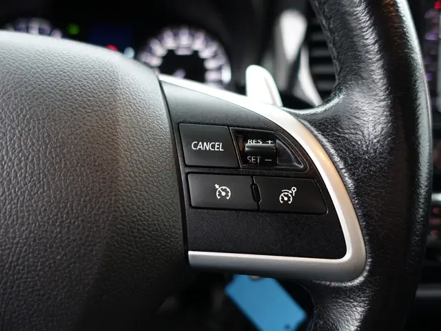 Mitsubishi Outlander 2.0 150Pk Intense Aut- 2014 Benzine 14