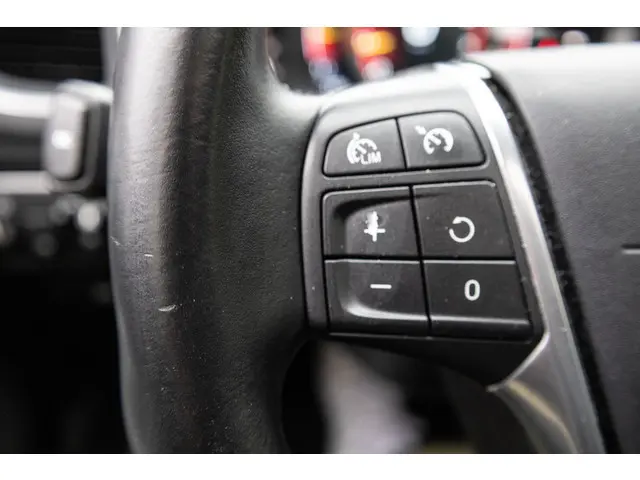 Volvo V60 2.0 T4 190PK Summum 2016 Benzine 23