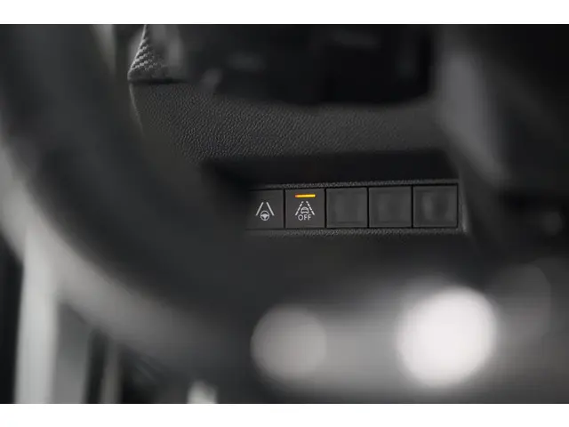 Peugeot e-2008 EV GT Pack 50 kWh 2021 Elektrisch 42