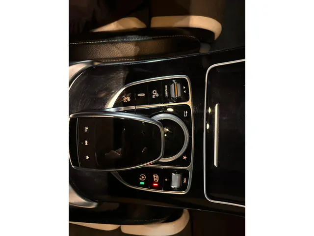 Mercedes-Benz C-Klasse AMG 63 S 2016 Benzine 19