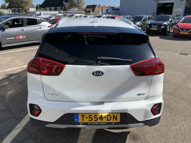 Kia Niro 1.6 GDi PHEV DynamicLine 2020 Hybride Benzine 6