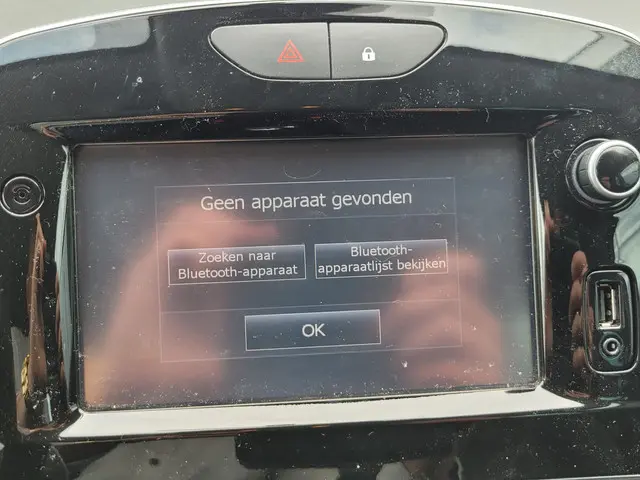 Renault Clio 0.9 TCe Limited 2018 Benzine 29