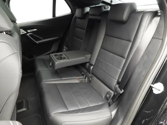 BMW iX2 xDrive30 2024 Elektrisch 8