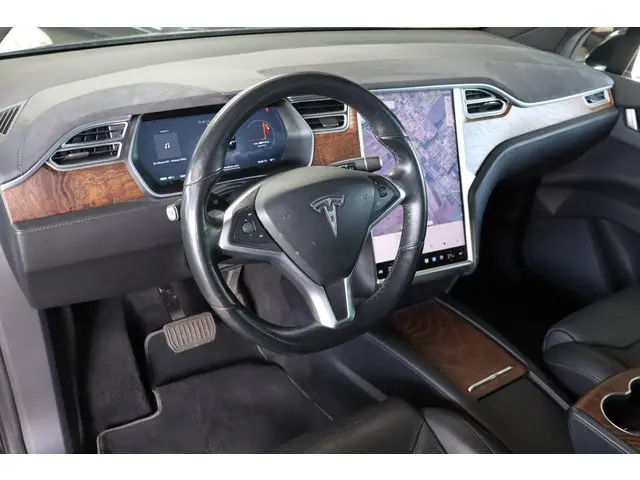 Tesla Model X 90D Base 6p. 2017 Elektrisch 10