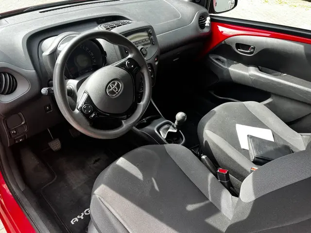 Toyota Aygo 1.0 VVT-i x 2017 Benzine 11