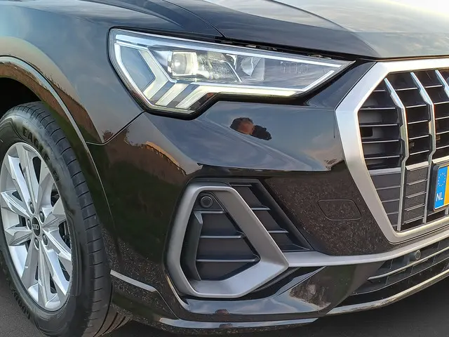 Audi Q3 35 TFSI S edition 2021 Hybride Benzine 20