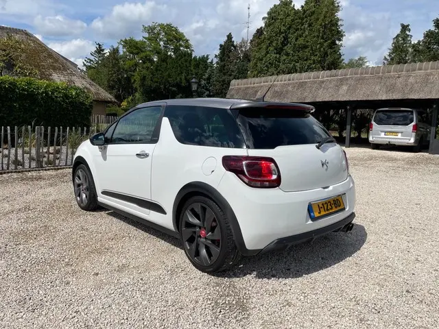 Citroën DS3 1.6 200 Racing Navi Soundsysteem 2012 Benzine 2
