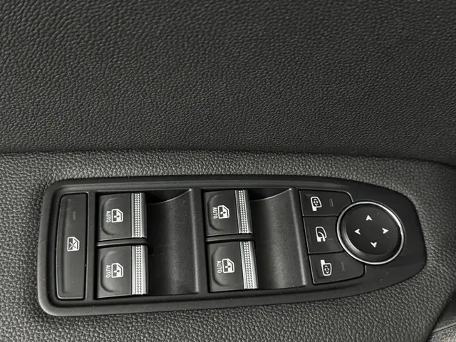 Renault Captur 1.0 TCe 90 techno 2024 Benzine 25