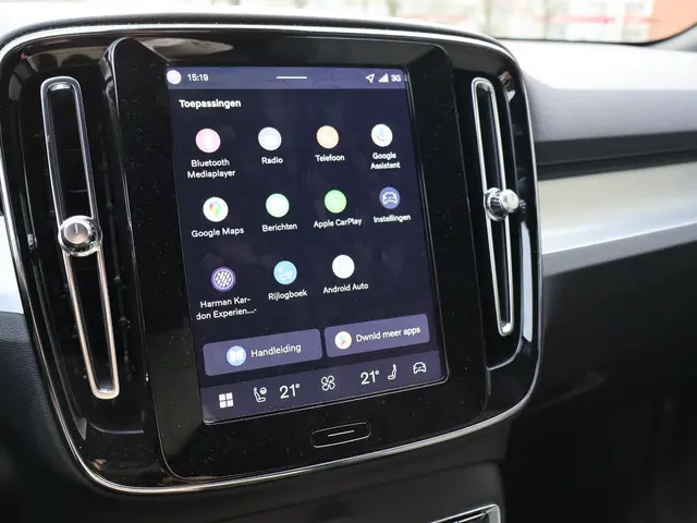 Volvo XC40 B3 Core Business 2025 Benzine 14