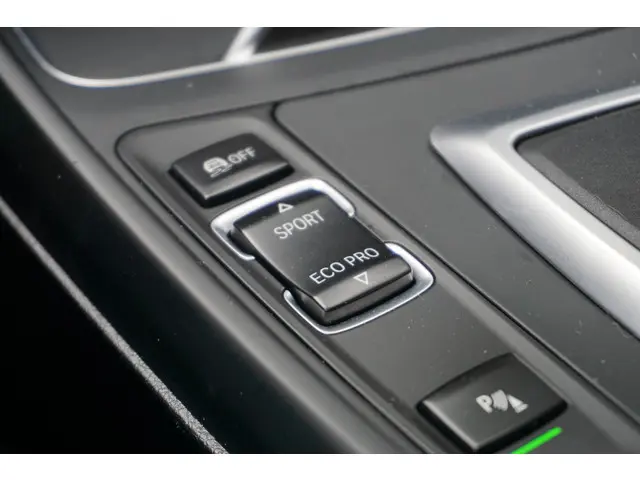 BMW 1 Serie 118i 2019 Benzine 17