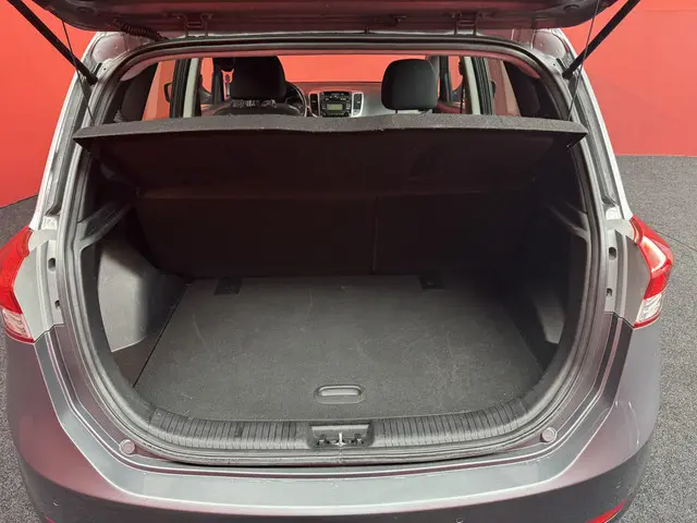 Hyundai ix20 1.6i i-Vision 2014 Benzine 13