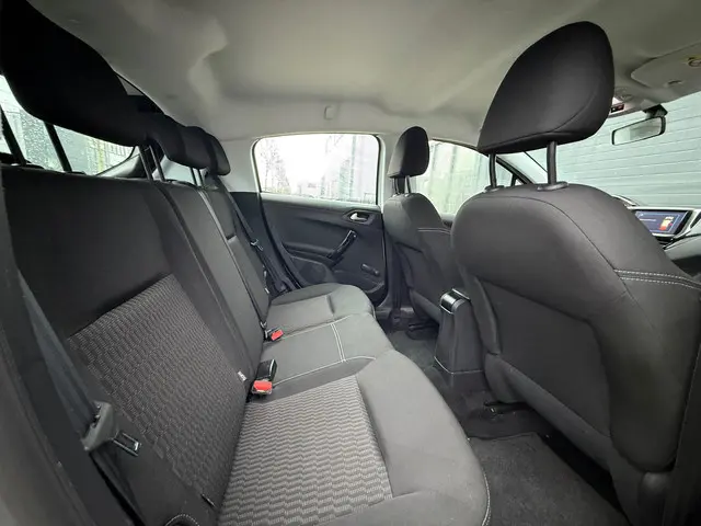 Peugeot 208 1.2 PureTech Blue Lion / APK 2018 Benzine 21