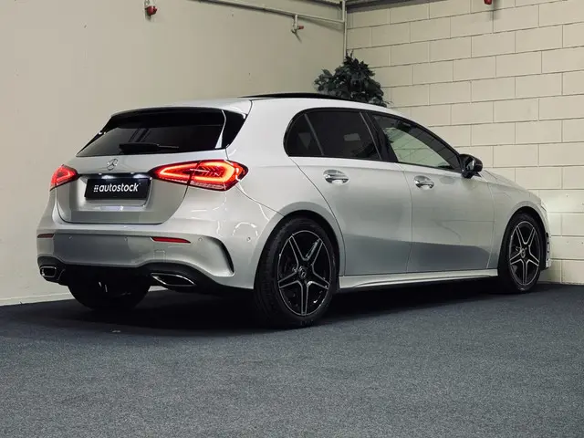 Mercedes-Benz A-Klasse 200 AMG Night 2019 Benzine 2