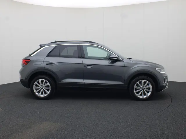 Volkswagen T-Roc 1.5TSI/150PK Life DSG 2025 Benzine 3