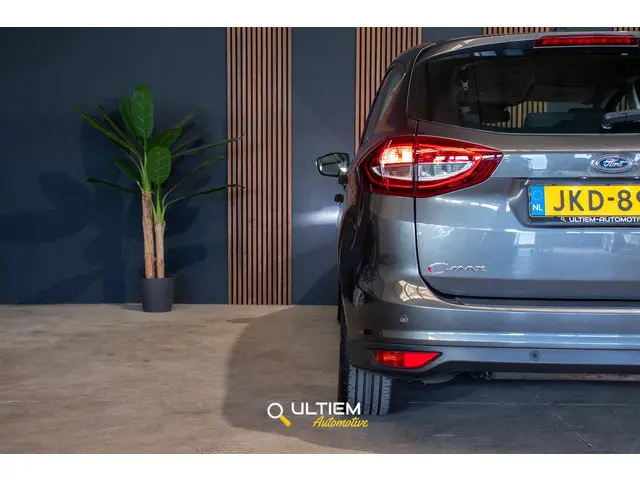 Ford C-MAX 1.5 Titanium 2015 Benzine 19