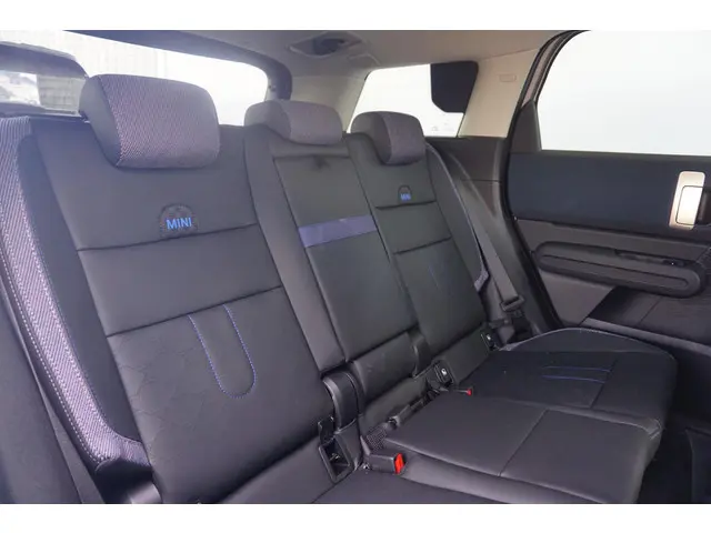 MINI Countryman C 2025 Benzine 9