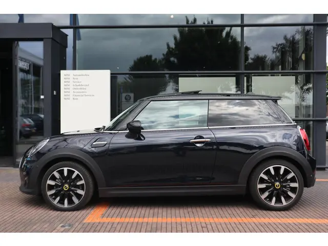 MINI Electric Camden Edition 2023 Elektrisch 4