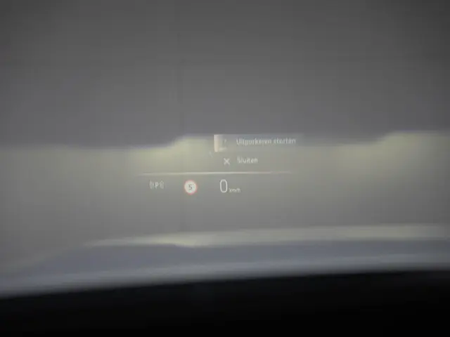 BMW 5 Serie Touring 530e 2024 Hybride Benzine 37