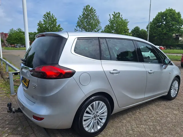 Opel Zafira Tourer 1.4 Business+ 5P 2015 Benzine 3