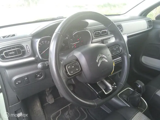 Citroën C3 1.2 PureTech Live 2016 Benzine 14