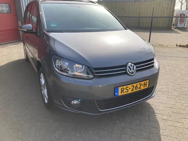 Volkswagen Touran 1.4 TSI Comfortline 2013 Benzine 6
