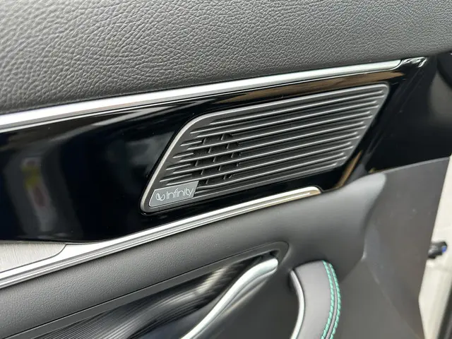 BYD SEAL U 1.5 DM-i FWD Boost 2025 Hybride Benzine 18