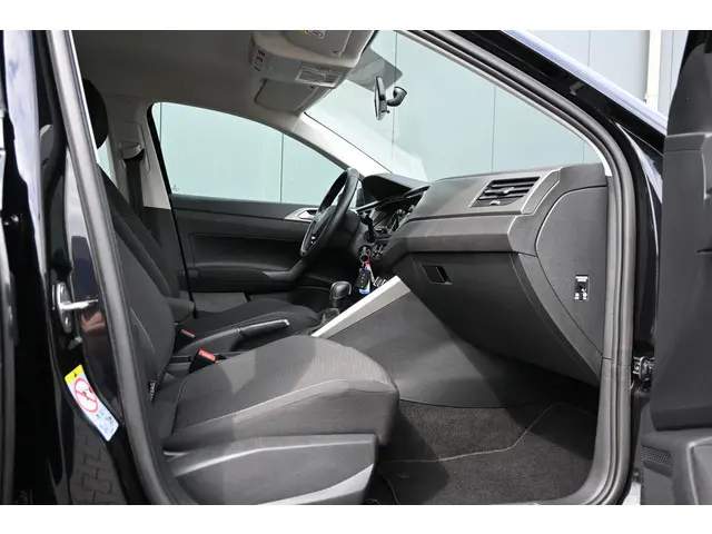 Volkswagen Polo 1.0 TSI Comfortline 2021 Benzine 11