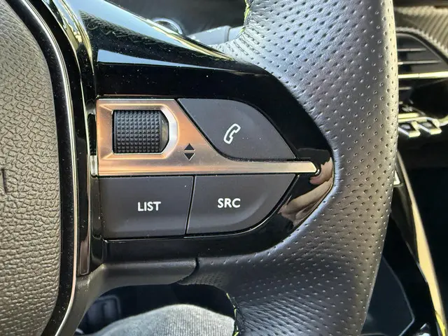 Peugeot 208 1.2 PureTech 100 GT 2024 Benzine 15