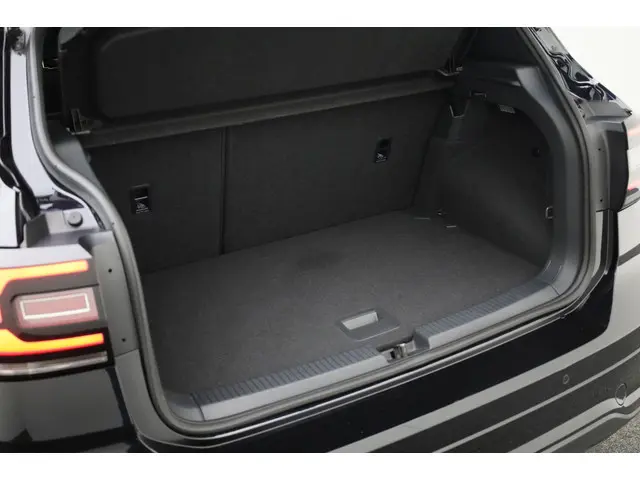 Volkswagen T-Cross 1.0 Tsi 110pk DSG R-Line 2022 Benzine 7