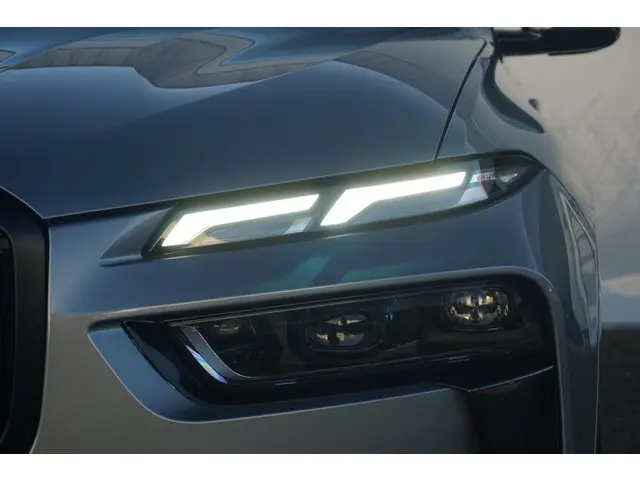 BMW X7 xDrive40i 2026 Benzine 36