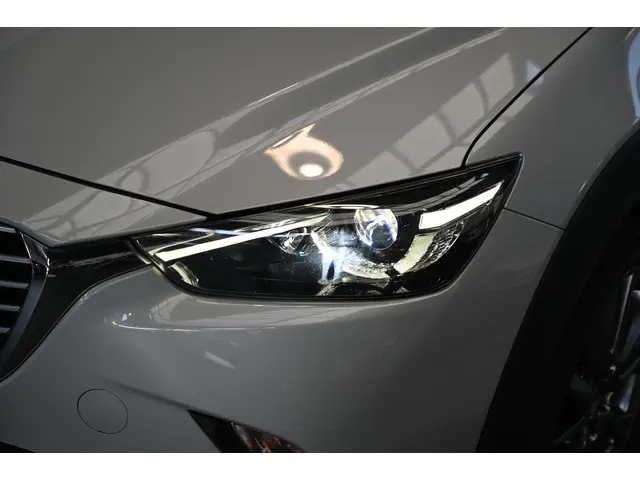 Mazda CX-3 SkyActiv-G 120 6MT GT-Luxury 2017 Benzine 4
