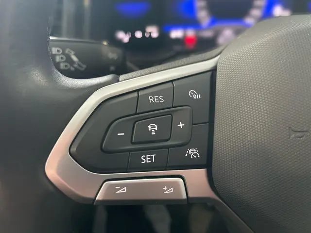 Volkswagen Polo 1.0 TSI Life Business 2022 Benzine 26